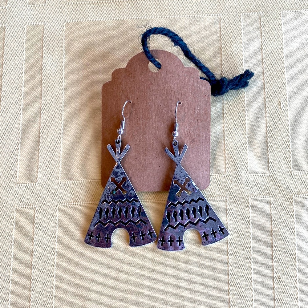 Teepee earrings